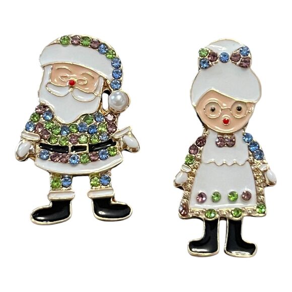 Santa and Mrs. Claus Christmas Stud Earrings - Perfect for Holiday Cheer - Picture 2 of 3